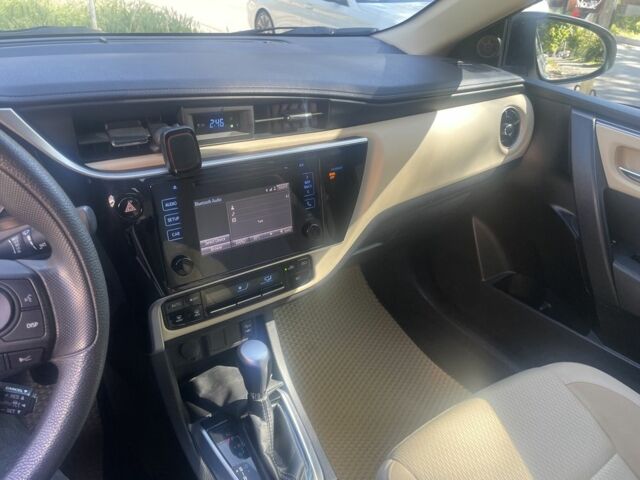 Белый Тойота Королла, объемом двигателя 1.8 л и пробегом 52 тыс. км за 12300 $, фото 5 на Automoto.ua