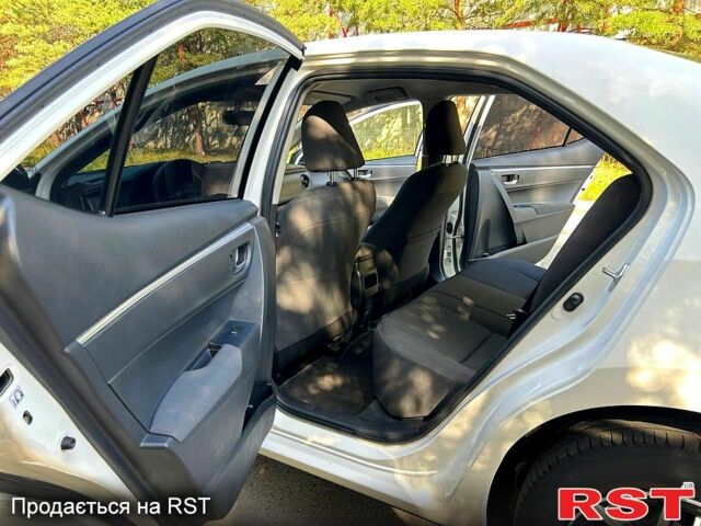 Белый Тойота Королла, объемом двигателя 1.6 л и пробегом 0 тыс. км за 15900 $, фото 5 на Automoto.ua