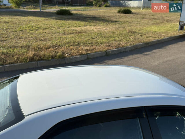 Белый Тойота Королла, объемом двигателя 1.6 л и пробегом 317 тыс. км за 11500 $, фото 18 на Automoto.ua