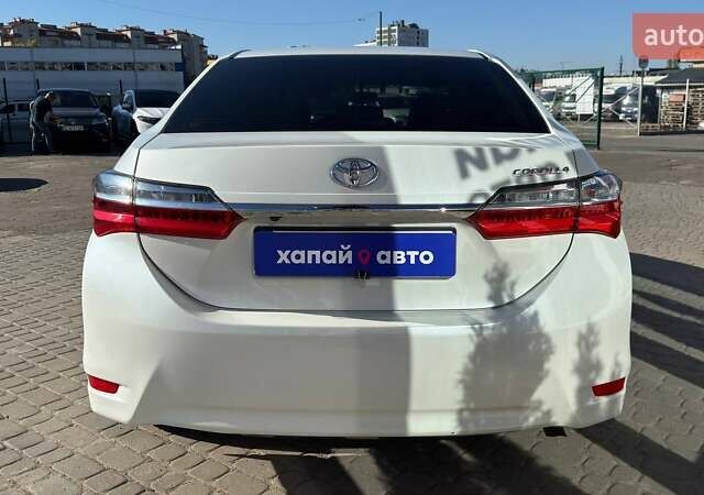Белый Тойота Королла, объемом двигателя 1.6 л и пробегом 45 тыс. км за 13500 $, фото 5 на Automoto.ua