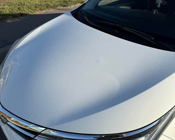 Белый Тойота Королла, объемом двигателя 1.6 л и пробегом 317 тыс. км за 11500 $, фото 19 на Automoto.ua