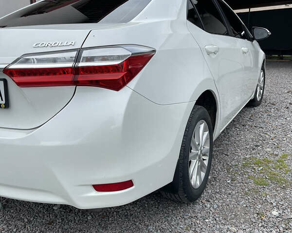 Білий Тойота Королла, об'ємом двигуна 1.6 л та пробігом 45 тис. км за 12400 $, фото 7 на Automoto.ua