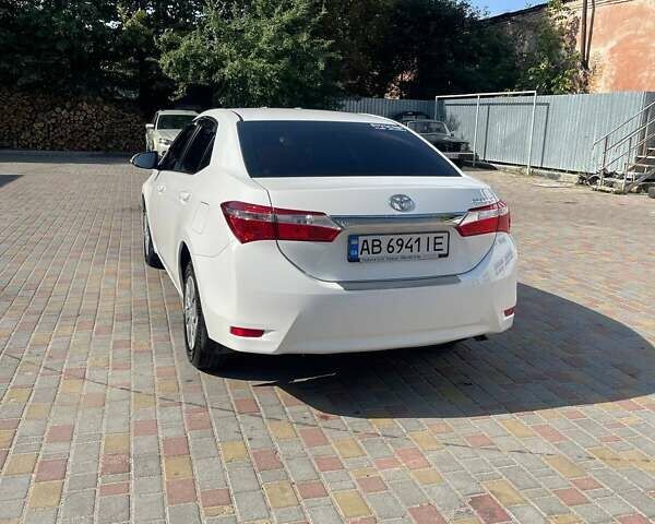 Белый Тойота Королла, объемом двигателя 1.6 л и пробегом 103 тыс. км за 13000 $, фото 1 на Automoto.ua
