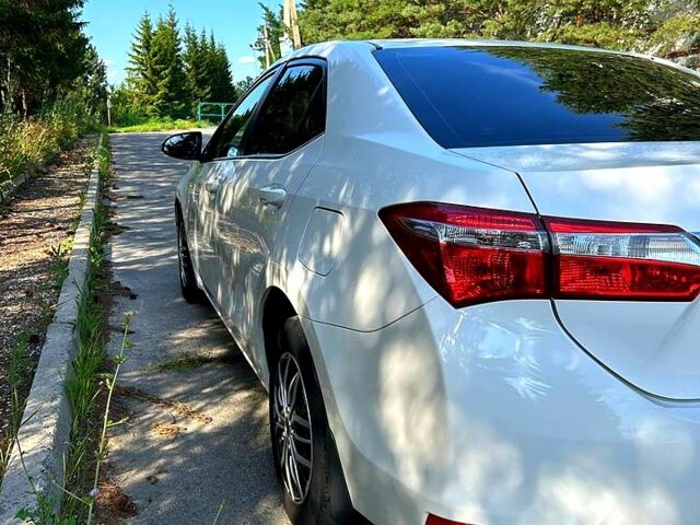 Белый Тойота Королла, объемом двигателя 1.6 л и пробегом 0 тыс. км за 15900 $, фото 3 на Automoto.ua