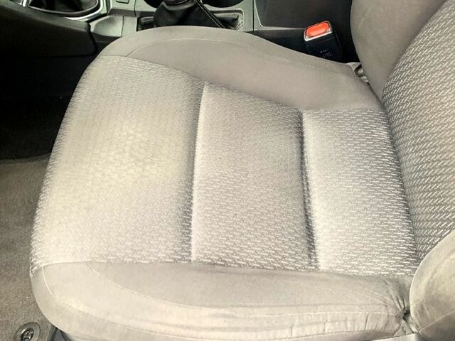 Белый Тойота Королла, объемом двигателя 1.6 л и пробегом 161 тыс. км за 9600 $, фото 6 на Automoto.ua