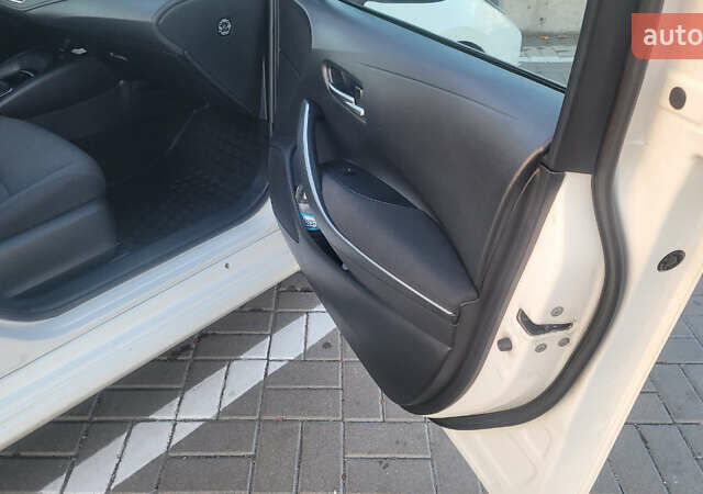 Белый Тойота Королла, объемом двигателя 1.6 л и пробегом 104 тыс. км за 14500 $, фото 13 на Automoto.ua