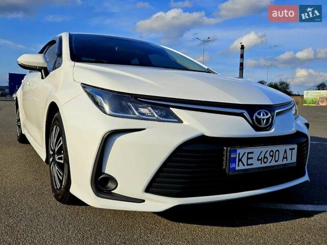 Білий Тойота Королла, об'ємом двигуна 1.6 л та пробігом 117 тис. км за 14900 $, фото 18 на Automoto.ua