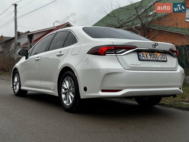 Белый Тойота Королла, объемом двигателя 1.6 л и пробегом 73 тыс. км за 16900 $, фото 6 на Automoto.ua