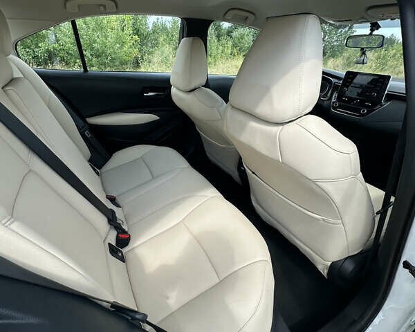 Белый Тойота Королла, объемом двигателя 1.6 л и пробегом 75 тыс. км за 16500 $, фото 18 на Automoto.ua