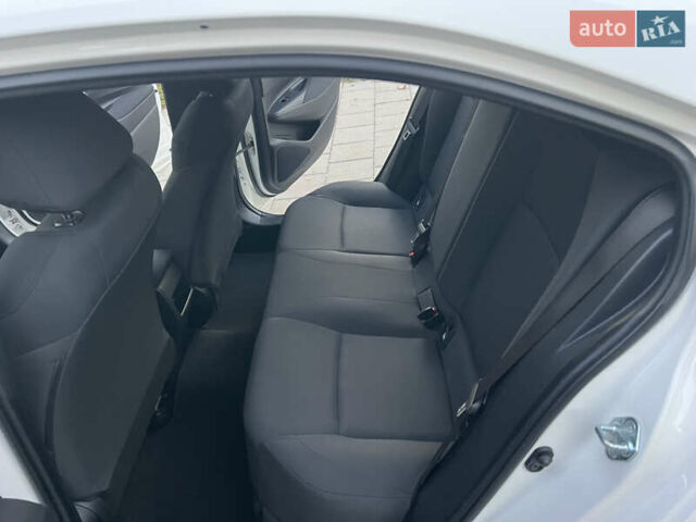 Белый Тойота Королла, объемом двигателя 1.6 л и пробегом 70 тыс. км за 15500 $, фото 25 на Automoto.ua