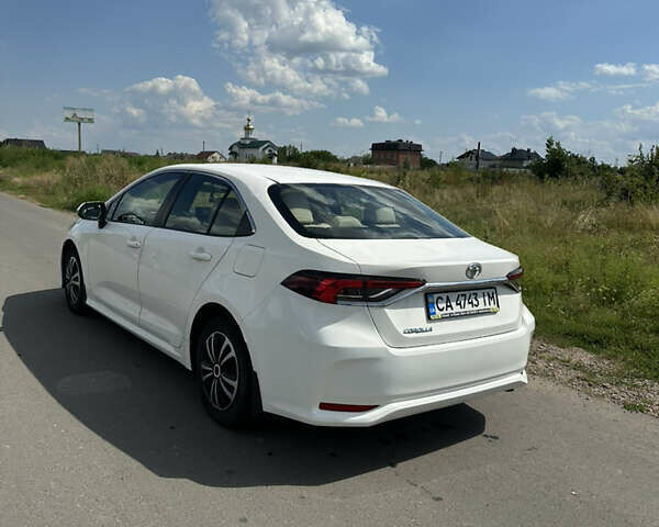 Белый Тойота Королла, объемом двигателя 1.6 л и пробегом 75 тыс. км за 16500 $, фото 3 на Automoto.ua