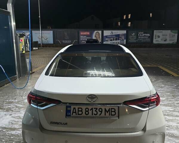 Белый Тойота Королла, объемом двигателя 1.6 л и пробегом 121 тыс. км за 16500 $, фото 4 на Automoto.ua