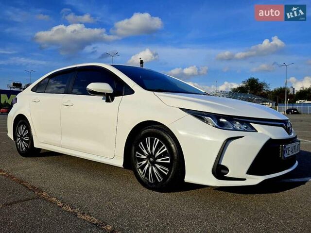 Білий Тойота Королла, об'ємом двигуна 1.6 л та пробігом 117 тис. км за 14900 $, фото 16 на Automoto.ua
