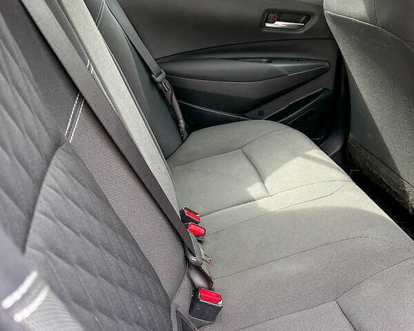 Белый Тойота Королла, объемом двигателя 1.8 л и пробегом 130 тыс. км за 19999 $, фото 16 на Automoto.ua