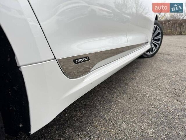 Белый Тойота Королла, объемом двигателя 1.6 л и пробегом 63 тыс. км за 21900 $, фото 7 на Automoto.ua