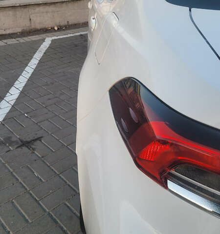 Белый Тойота Королла, объемом двигателя 1.6 л и пробегом 104 тыс. км за 14500 $, фото 5 на Automoto.ua