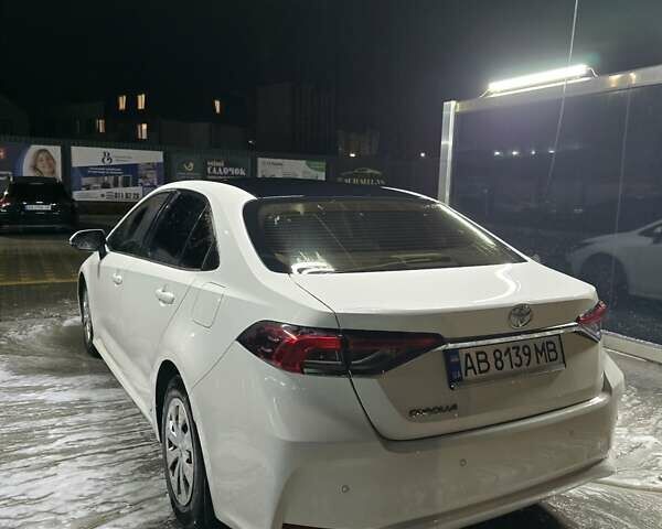 Белый Тойота Королла, объемом двигателя 1.6 л и пробегом 121 тыс. км за 16500 $, фото 5 на Automoto.ua