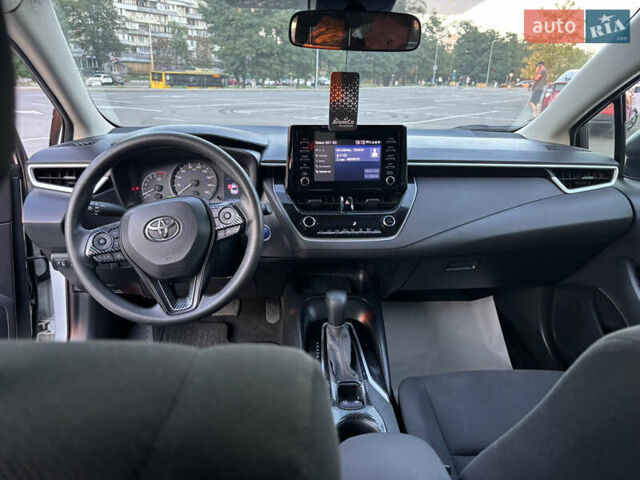 Белый Тойота Королла, объемом двигателя 1.8 л и пробегом 118 тыс. км за 18000 $, фото 14 на Automoto.ua