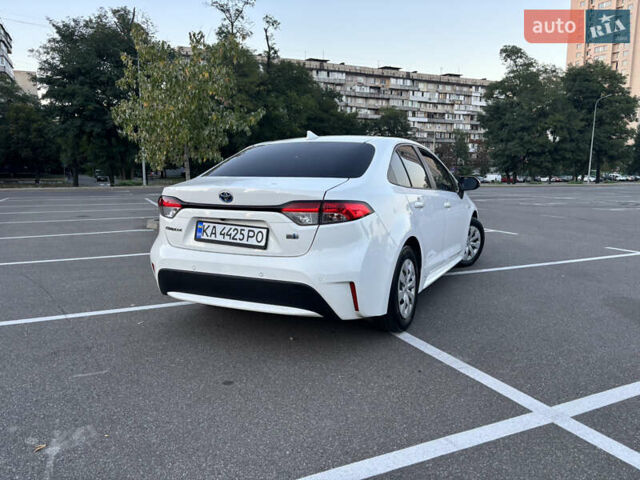 Белый Тойота Королла, объемом двигателя 1.8 л и пробегом 118 тыс. км за 18000 $, фото 5 на Automoto.ua