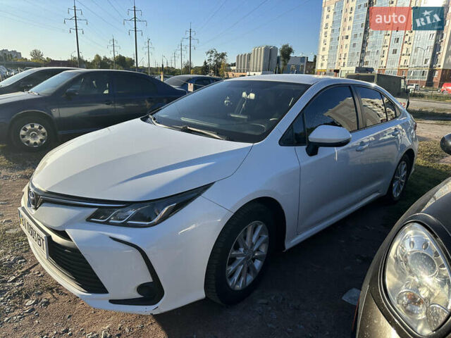 Білий Тойота Королла, об'ємом двигуна 1.6 л та пробігом 125 тис. км за 18000 $, фото 9 на Automoto.ua