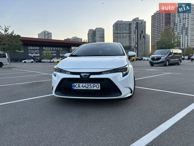 Белый Тойота Королла, объемом двигателя 1.8 л и пробегом 118 тыс. км за 18000 $, фото 1 на Automoto.ua