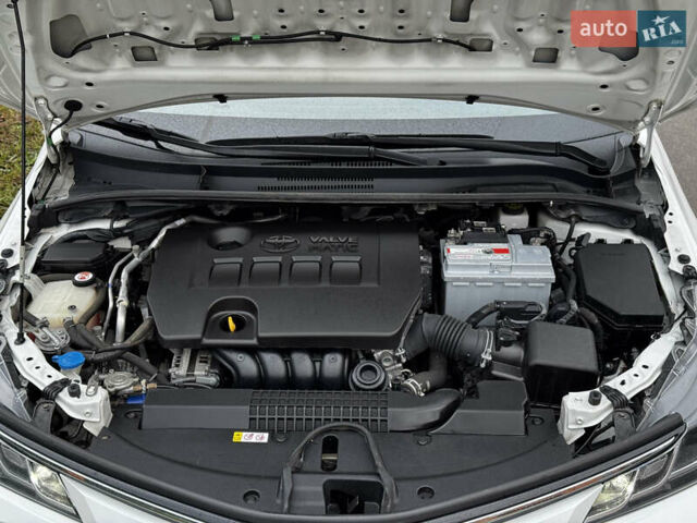 Белый Тойота Королла, объемом двигателя 1.6 л и пробегом 73 тыс. км за 16900 $, фото 13 на Automoto.ua