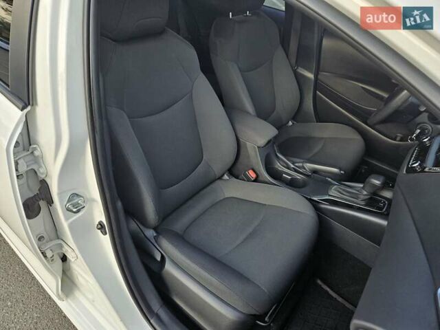 Білий Тойота Королла, об'ємом двигуна 1.6 л та пробігом 117 тис. км за 14900 $, фото 29 на Automoto.ua
