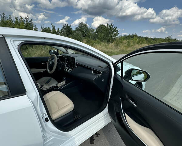 Белый Тойота Королла, объемом двигателя 1.6 л и пробегом 75 тыс. км за 16500 $, фото 14 на Automoto.ua