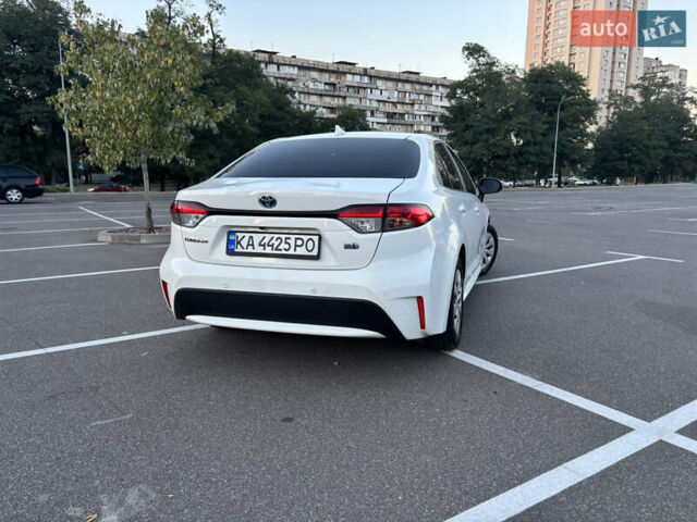 Белый Тойота Королла, объемом двигателя 1.8 л и пробегом 118 тыс. км за 18000 $, фото 6 на Automoto.ua