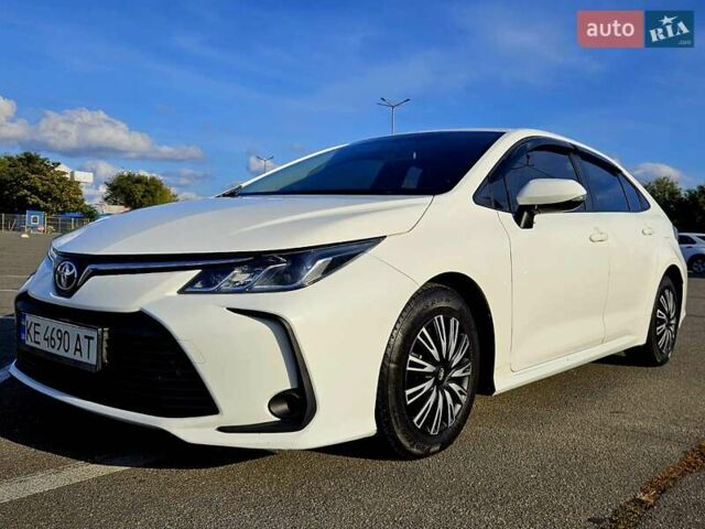 Білий Тойота Королла, об'ємом двигуна 1.6 л та пробігом 117 тис. км за 14900 $, фото 2 на Automoto.ua