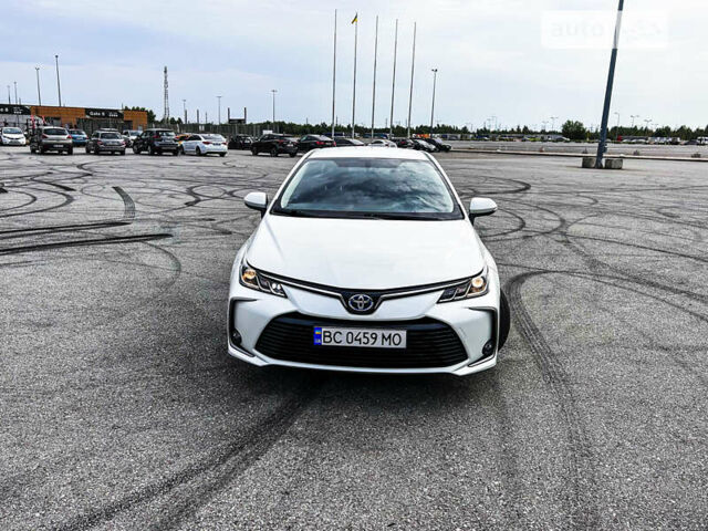 Белый Тойота Королла, объемом двигателя 1.8 л и пробегом 130 тыс. км за 19999 $, фото 9 на Automoto.ua