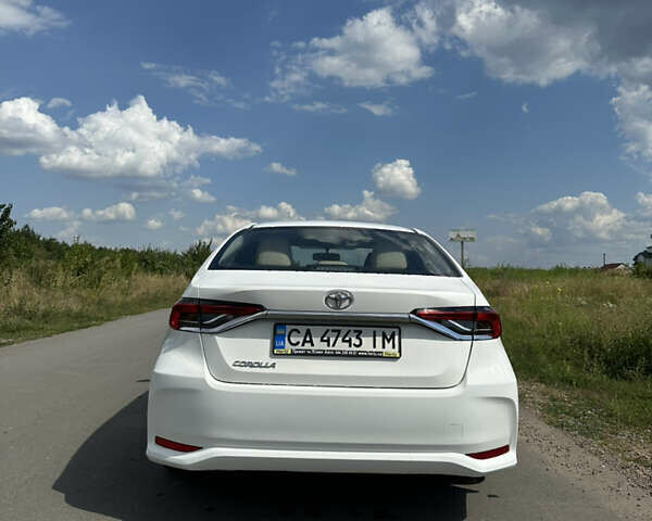 Белый Тойота Королла, объемом двигателя 1.6 л и пробегом 75 тыс. км за 16500 $, фото 4 на Automoto.ua