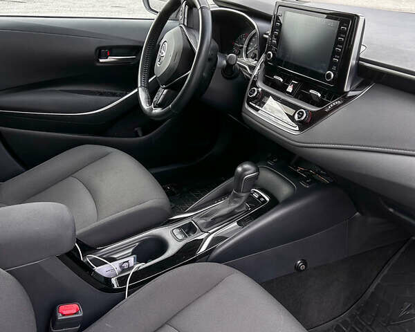 Белый Тойота Королла, объемом двигателя 1.8 л и пробегом 130 тыс. км за 19999 $, фото 19 на Automoto.ua