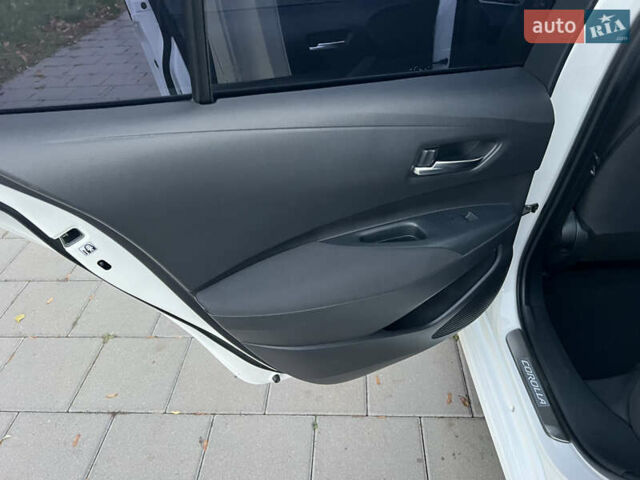 Белый Тойота Королла, объемом двигателя 1.6 л и пробегом 69 тыс. км за 16700 $, фото 33 на Automoto.ua