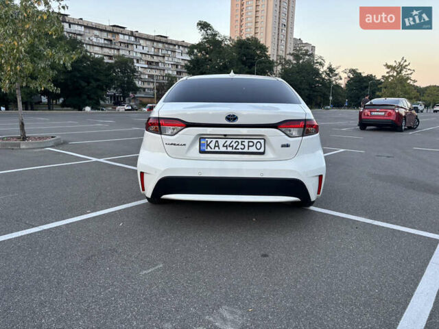 Белый Тойота Королла, объемом двигателя 1.8 л и пробегом 118 тыс. км за 18000 $, фото 7 на Automoto.ua