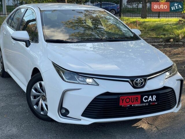 Белый Тойота Королла, объемом двигателя 1.6 л и пробегом 105 тыс. км за 15700 $, фото 5 на Automoto.ua