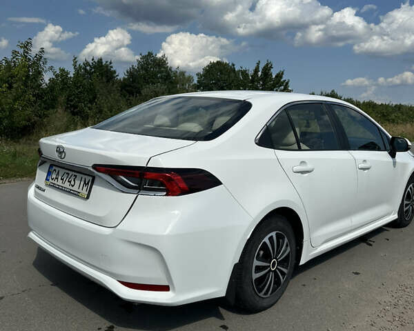 Белый Тойота Королла, объемом двигателя 1.6 л и пробегом 75 тыс. км за 16500 $, фото 5 на Automoto.ua