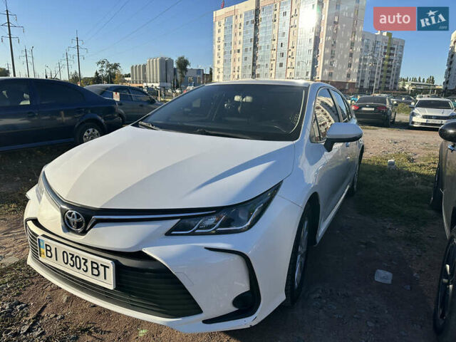 Білий Тойота Королла, об'ємом двигуна 1.6 л та пробігом 125 тис. км за 18000 $, фото 8 на Automoto.ua