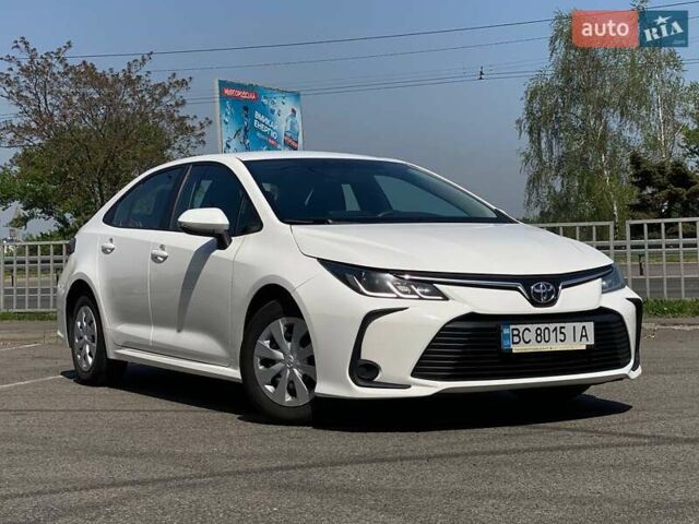 Белый Тойота Королла, объемом двигателя 1.6 л и пробегом 123 тыс. км за 14800 $, фото 2 на Automoto.ua