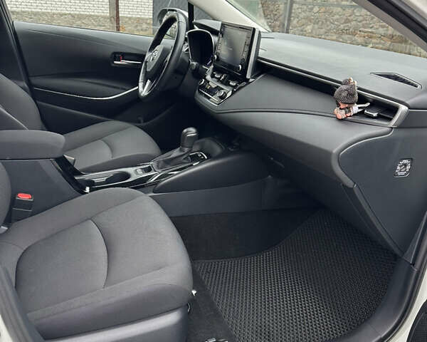 Белый Тойота Королла, объемом двигателя 1.8 л и пробегом 24 тыс. км за 25000 $, фото 14 на Automoto.ua