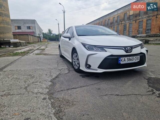 Белый Тойота Королла, объемом двигателя 1.6 л и пробегом 90 тыс. км за 15600 $, фото 3 на Automoto.ua