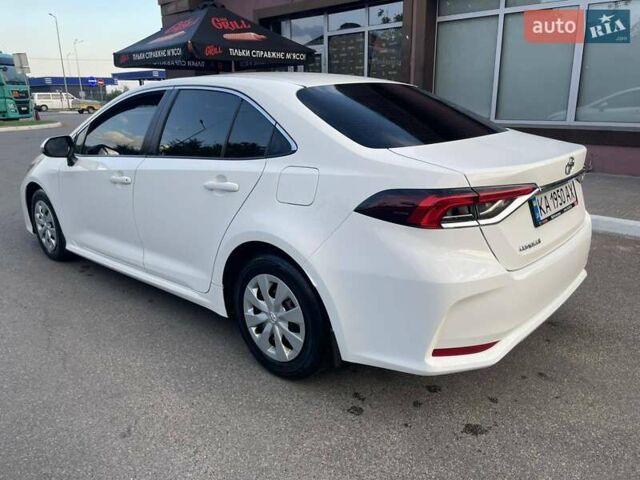 Белый Тойота Королла, объемом двигателя 1.6 л и пробегом 123 тыс. км за 15000 $, фото 3 на Automoto.ua