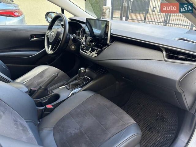 Білий Тойота Королла, об'ємом двигуна 1.6 л та пробігом 132 тис. км за 15800 $, фото 9 на Automoto.ua