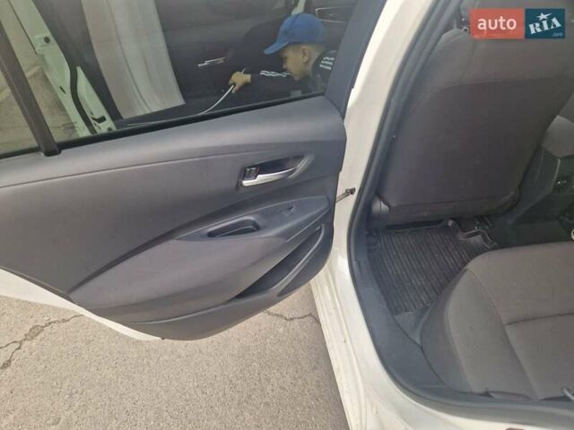 Белый Тойота Королла, объемом двигателя 1.6 л и пробегом 90 тыс. км за 15600 $, фото 10 на Automoto.ua