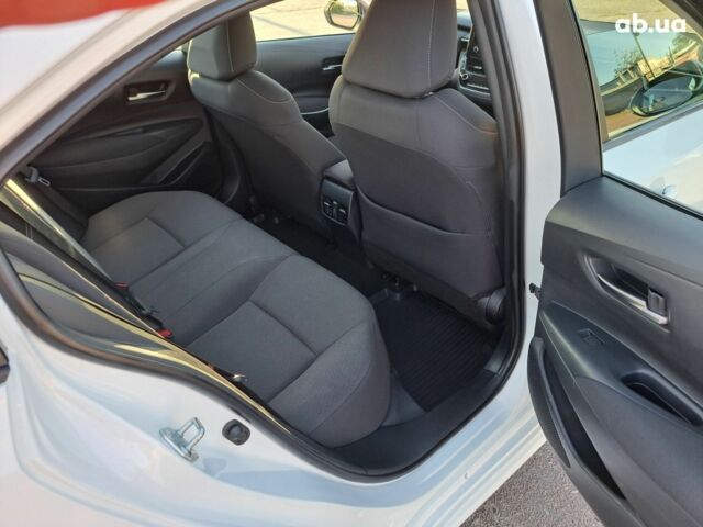 Белый Тойота Королла, объемом двигателя 0 л и пробегом 119 тыс. км за 15800 $, фото 13 на Automoto.ua