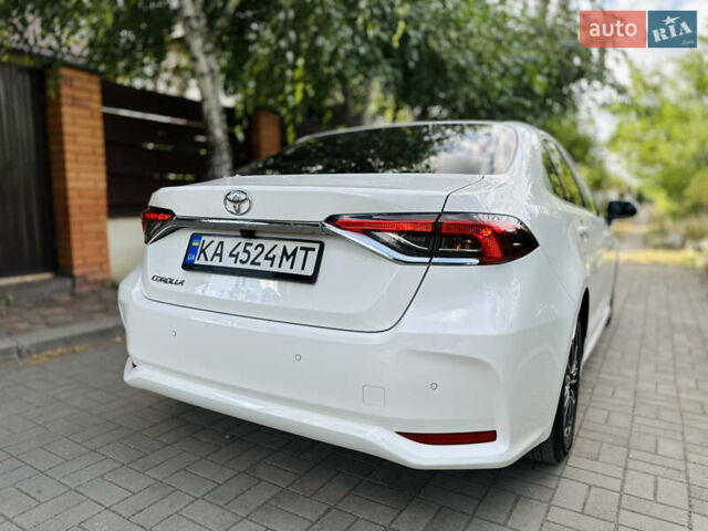 Белый Тойота Королла, объемом двигателя 1.6 л и пробегом 52 тыс. км за 15600 $, фото 1 на Automoto.ua