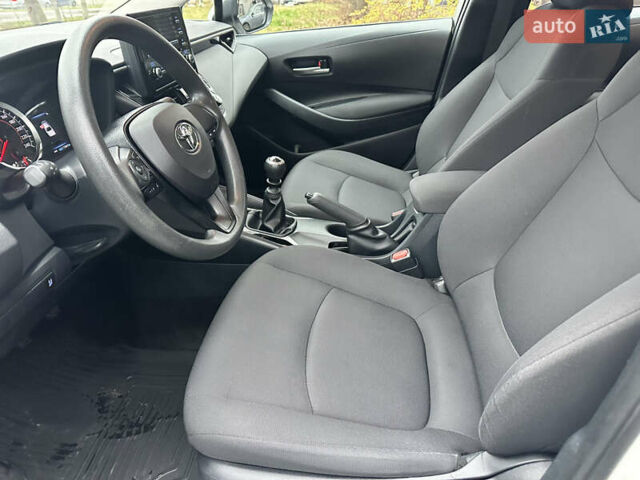 Білий Тойота Королла, об'ємом двигуна 1.6 л та пробігом 115 тис. км за 15000 $, фото 11 на Automoto.ua