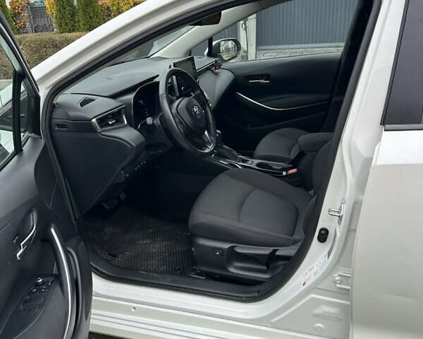 Белый Тойота Королла, объемом двигателя 1.8 л и пробегом 24 тыс. км за 25000 $, фото 8 на Automoto.ua