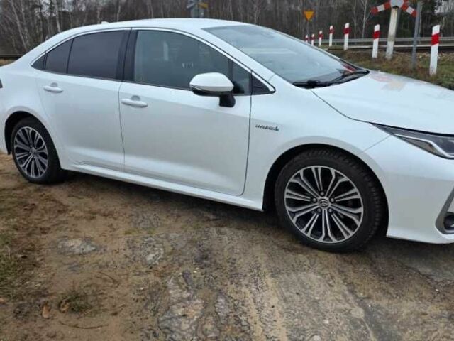 Білий Тойота Королла, об'ємом двигуна 1.8 л та пробігом 92 тис. км за 13500 $, фото 1 на Automoto.ua