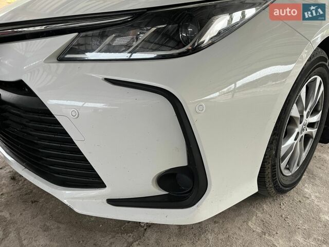 Білий Тойота Королла, об'ємом двигуна 1.6 л та пробігом 50 тис. км за 23500 $, фото 17 на Automoto.ua